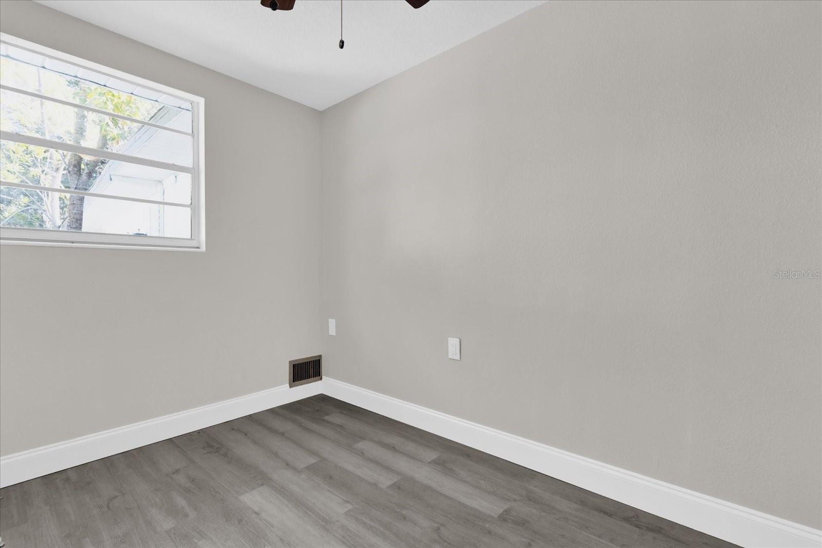 204 Louis St Property Photo 11