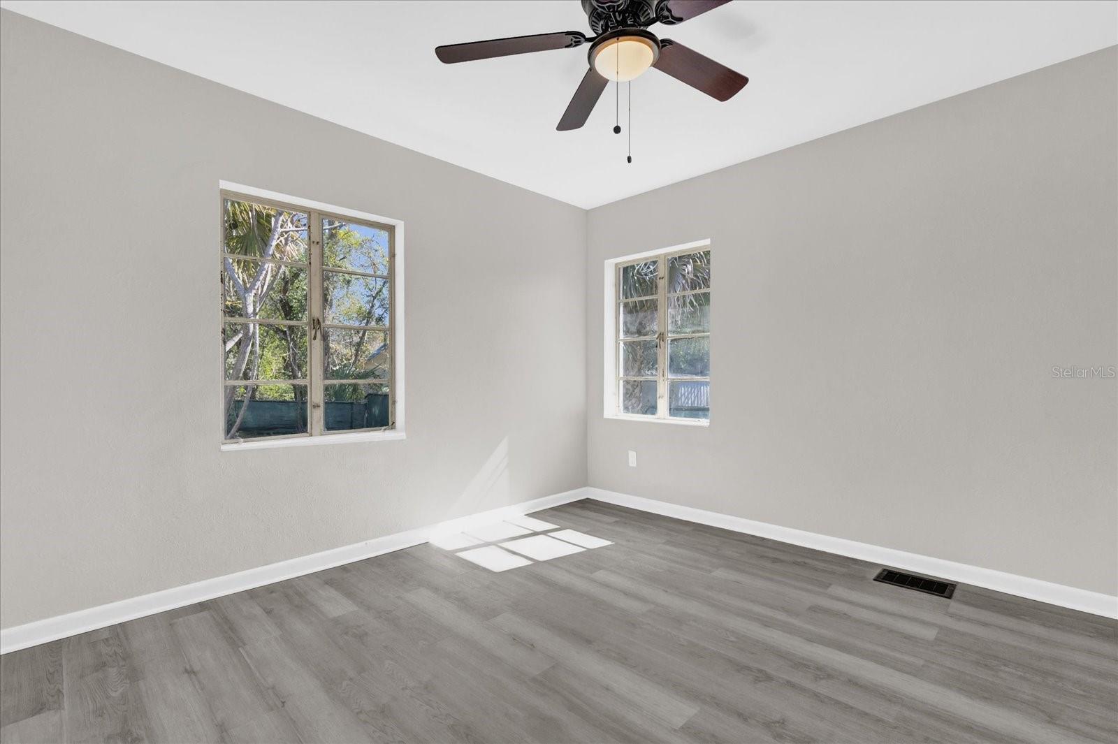 204 Louis St Property Photo 15