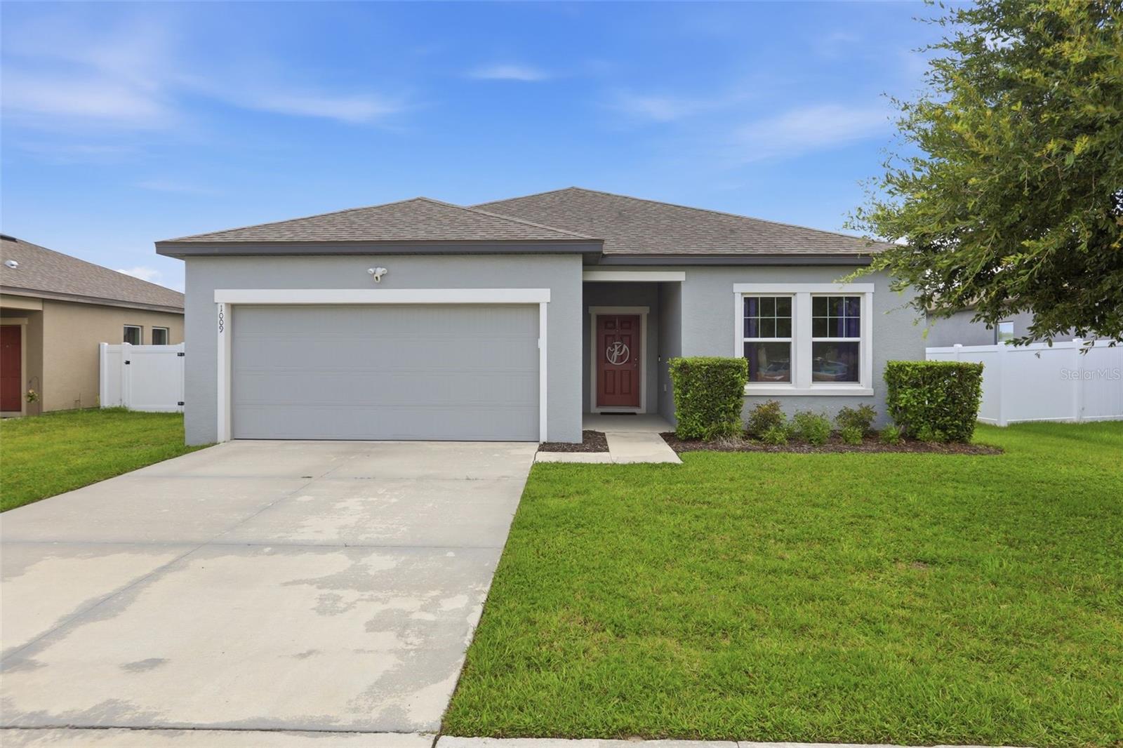 1009 WANDERER DR Property Photo 1