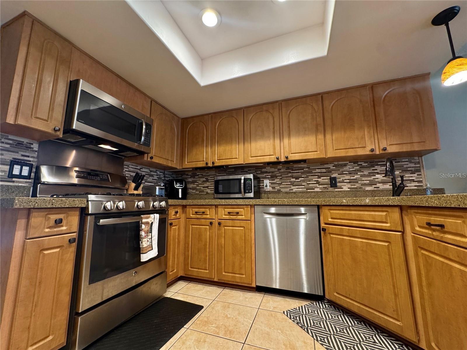 8014 Cote Ct Property Photo 8