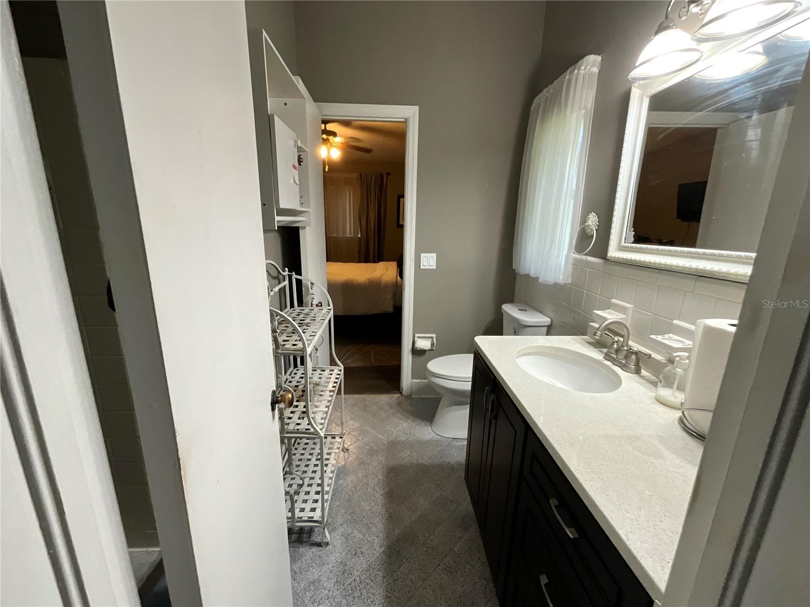 2423 Savoy Dr Property Photo 7