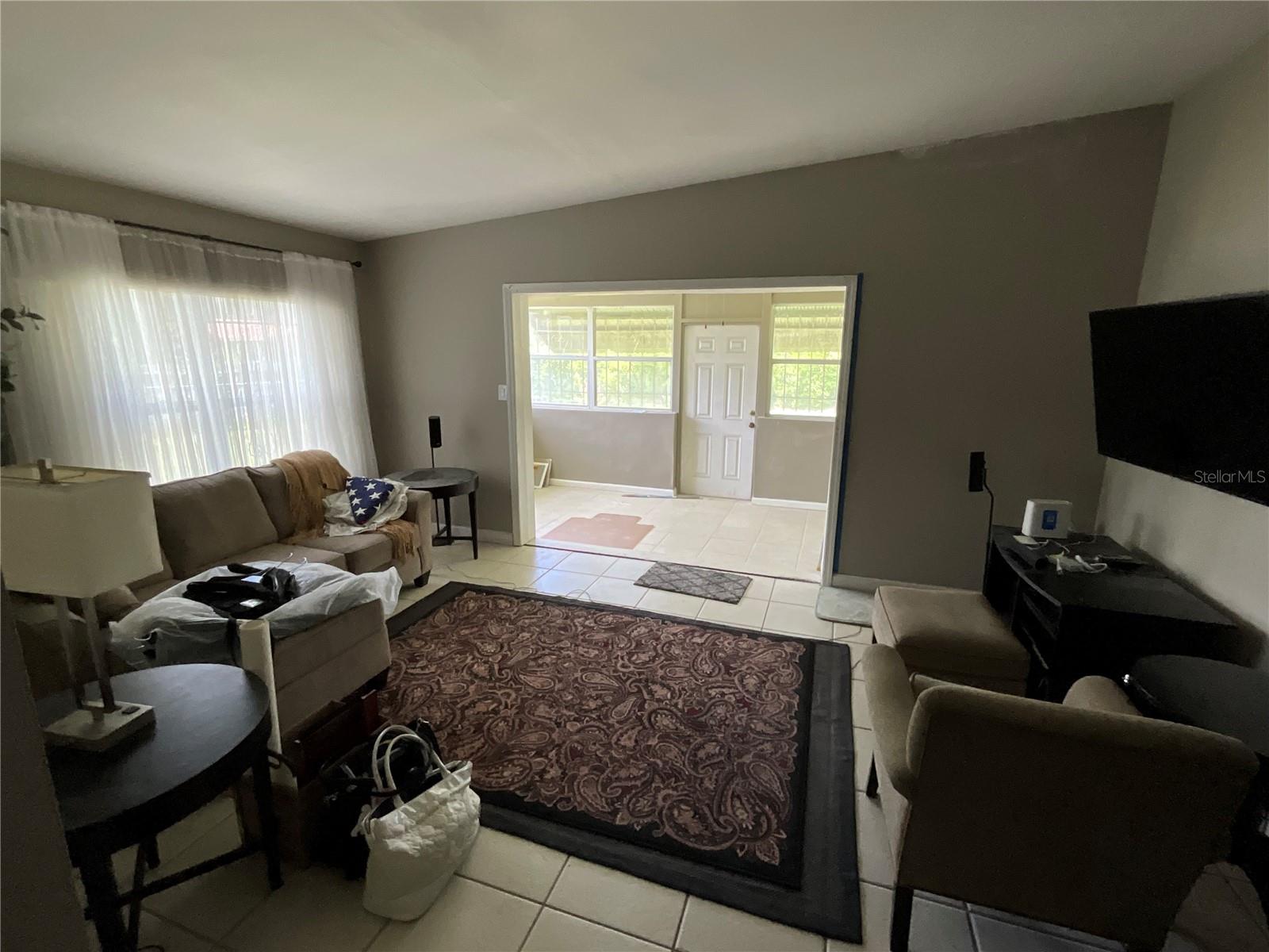 2423 Savoy Dr Property Photo 12