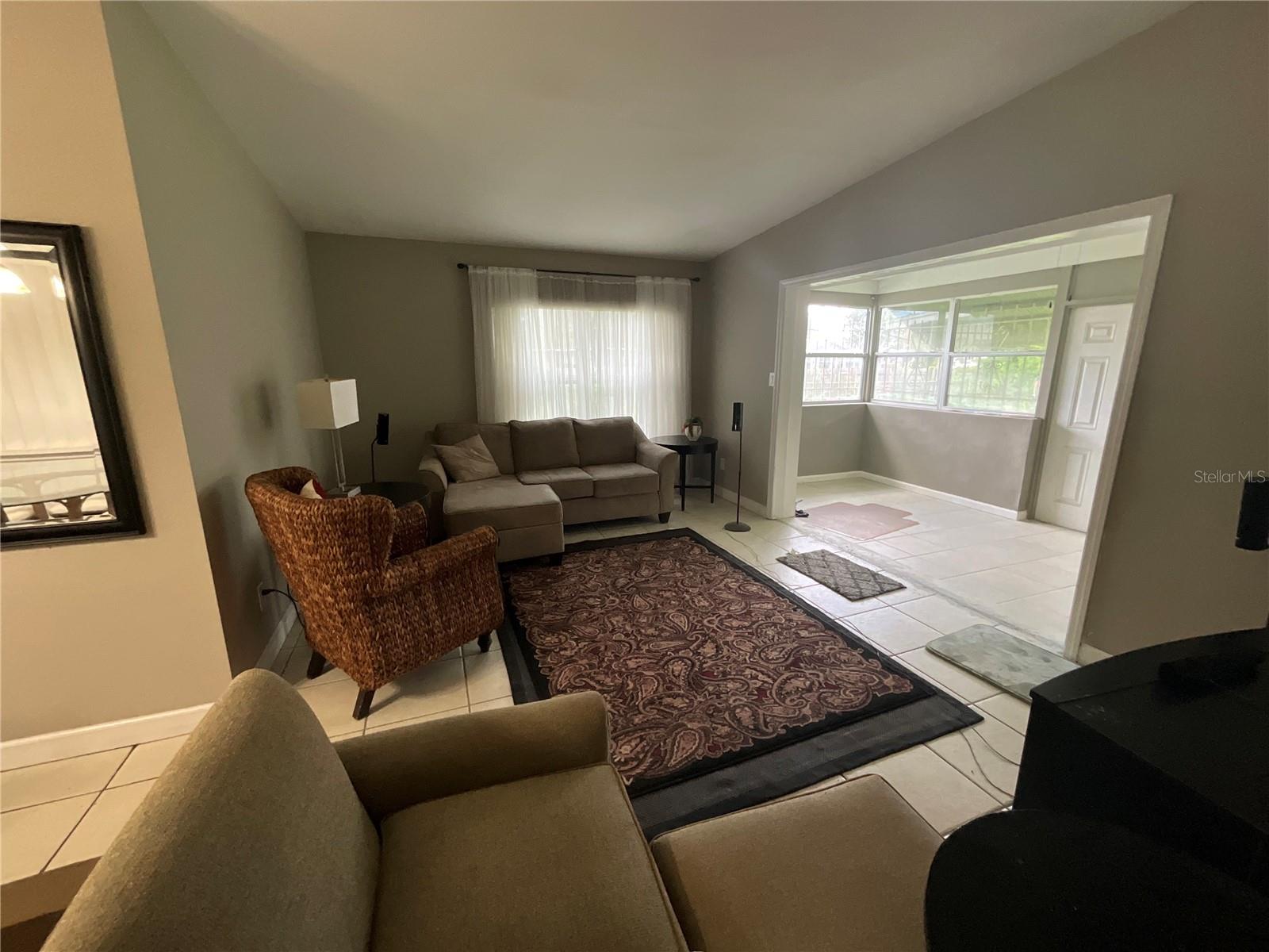 2423 Savoy Dr Property Photo 22
