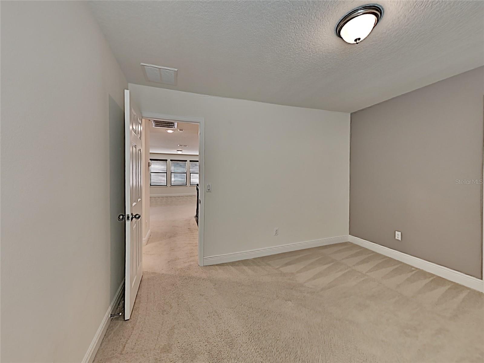 8931 Lookout Pointe Dr Property Photo 13
