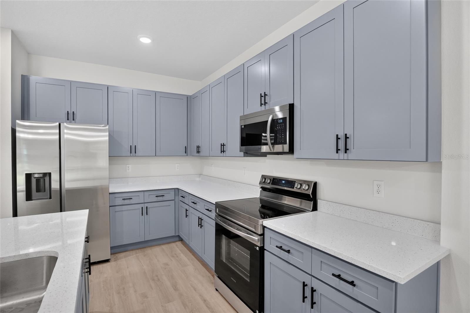 54 Douglas St Property Photo 11