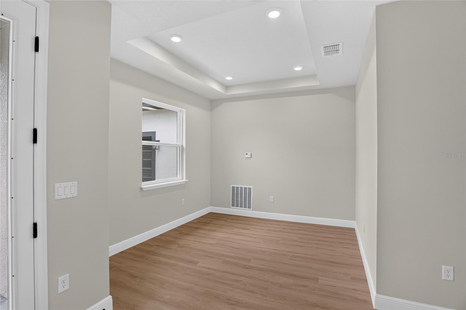 54 Douglas St Property Photo 13