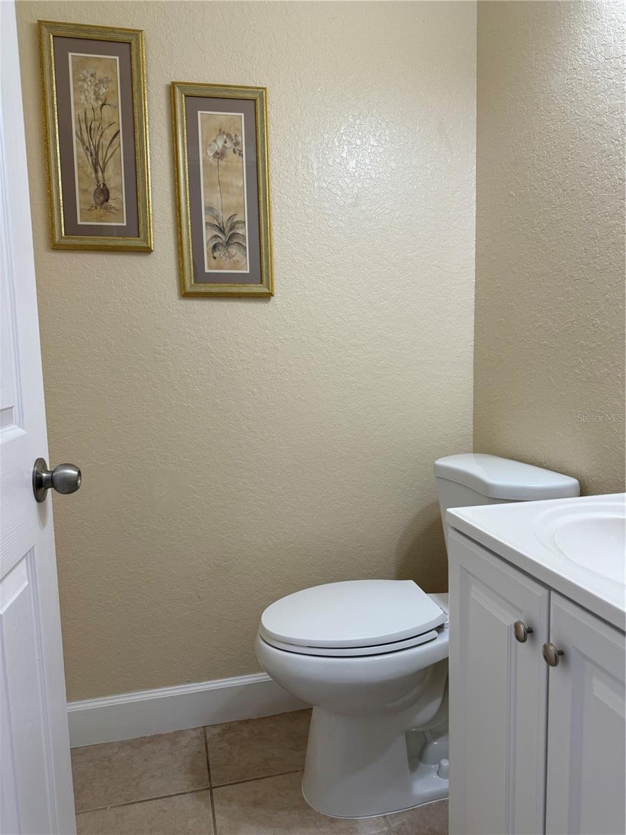 O6427624 Property Photo 8
