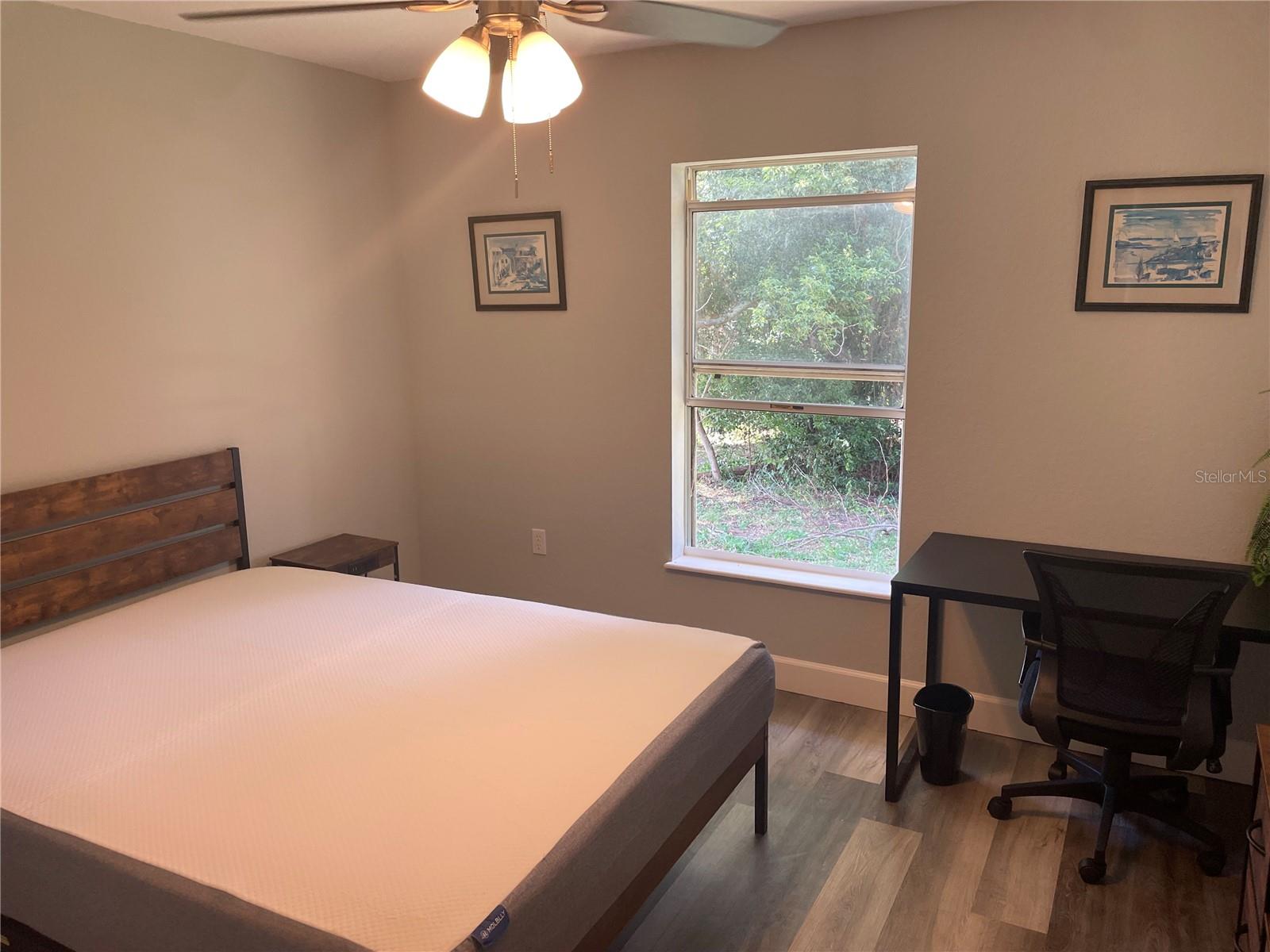 O6427624 Property Photo 12