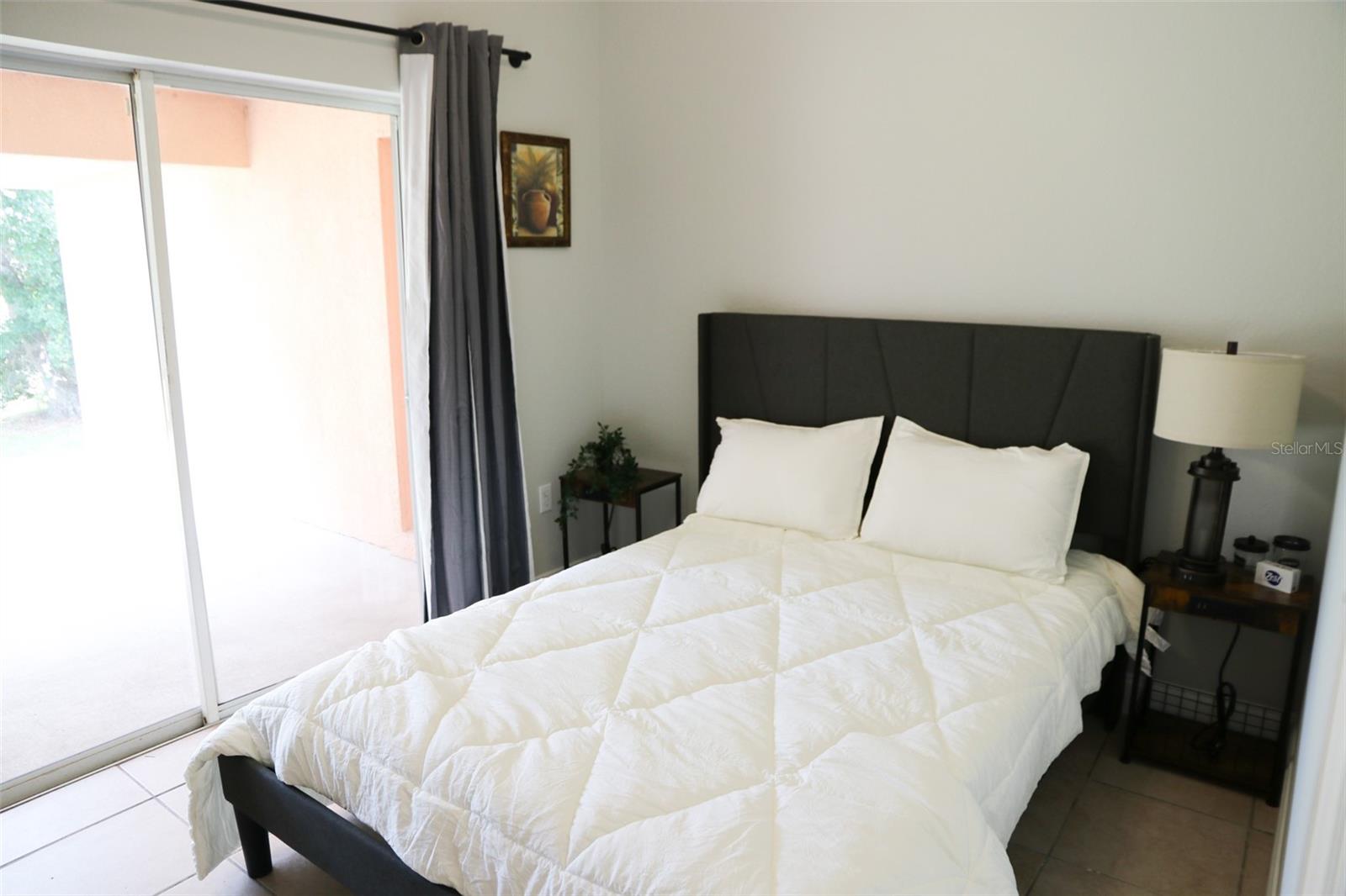 O6427624 Property Photo 54