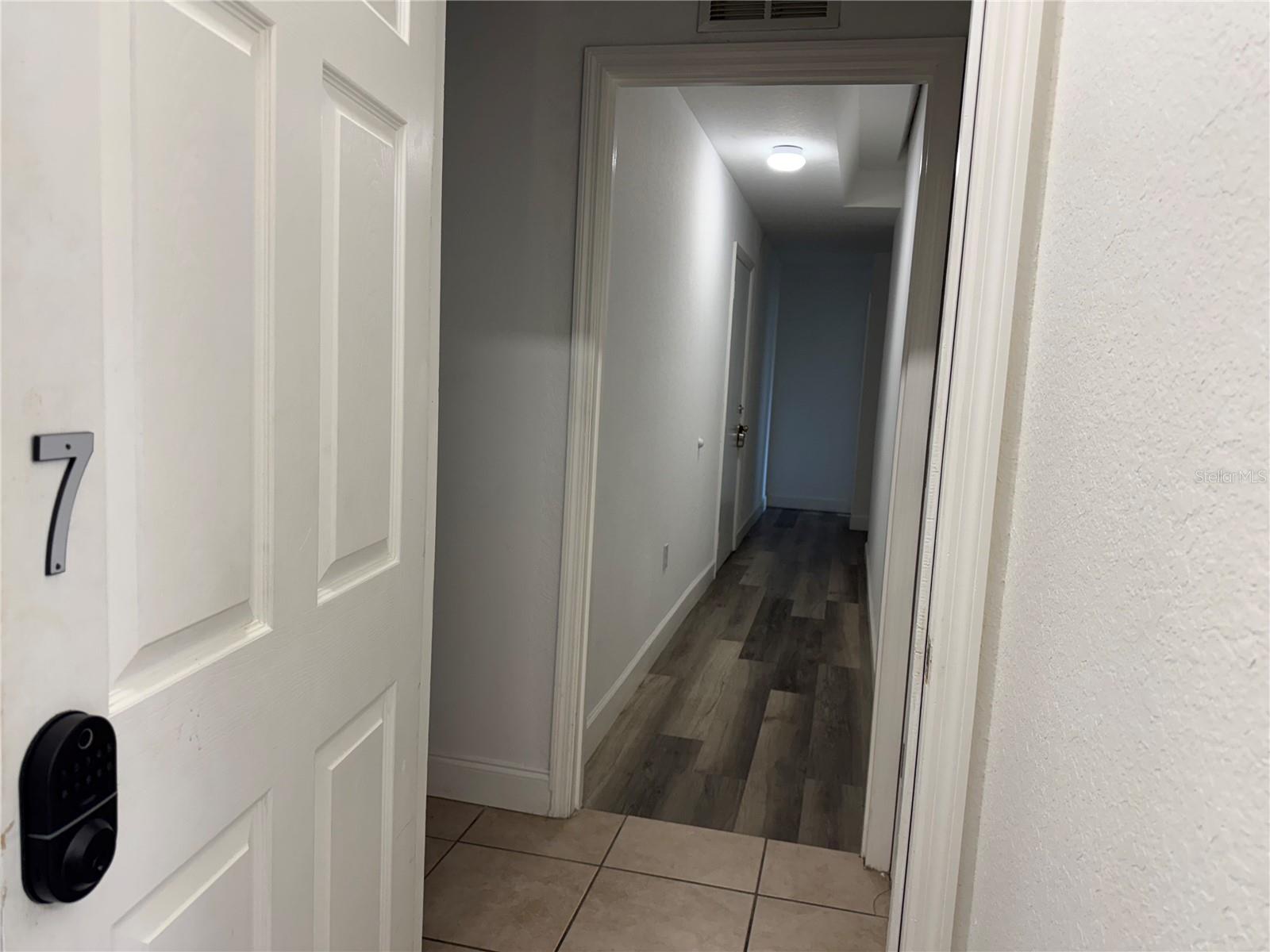 O6427624 Property Photo 58