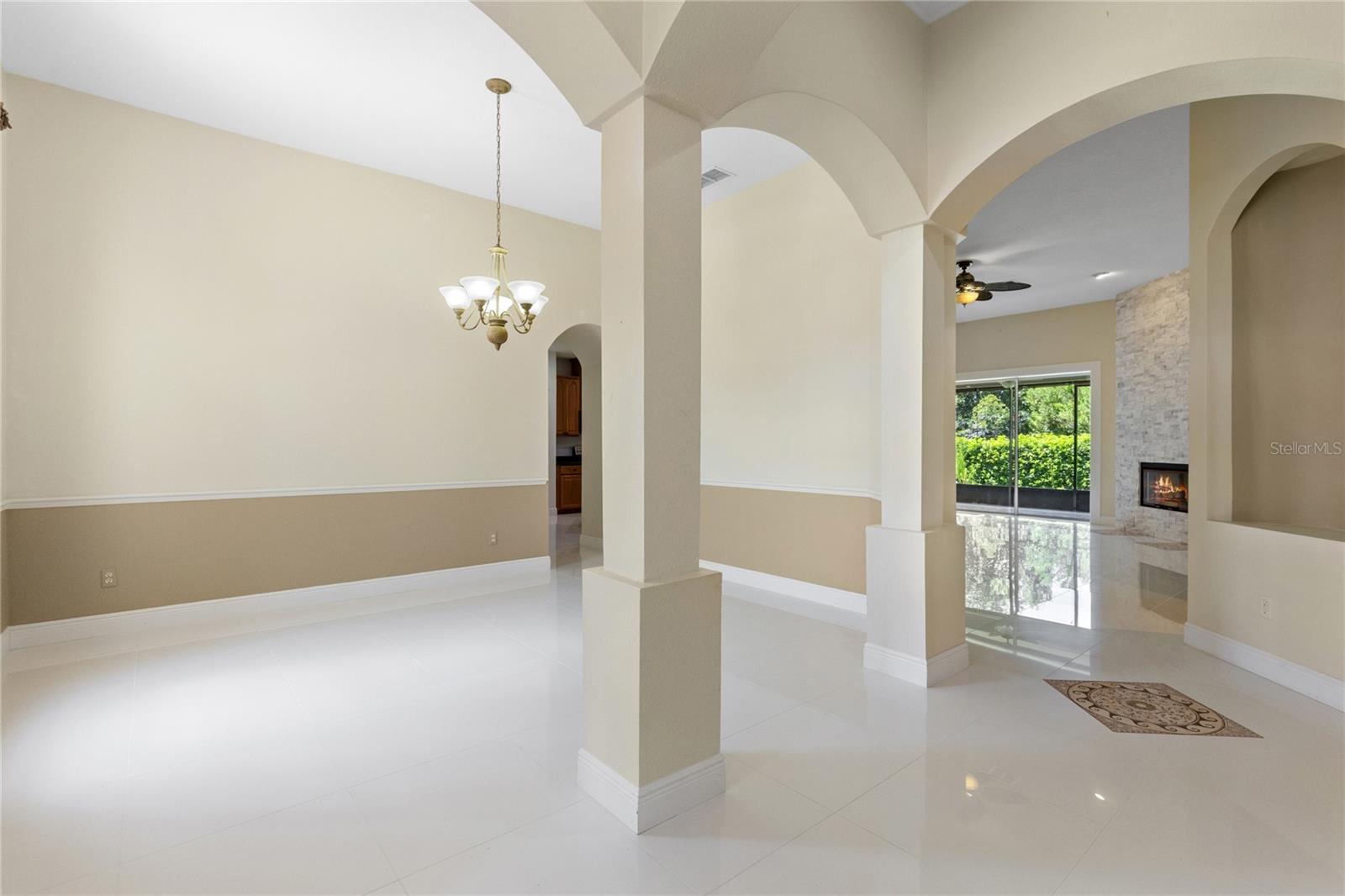 856 Timber Isle Dr Property Photo 3