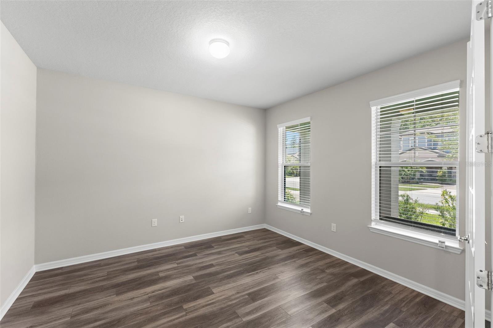 18935 Birchwood Groves Dr Property Photo 9