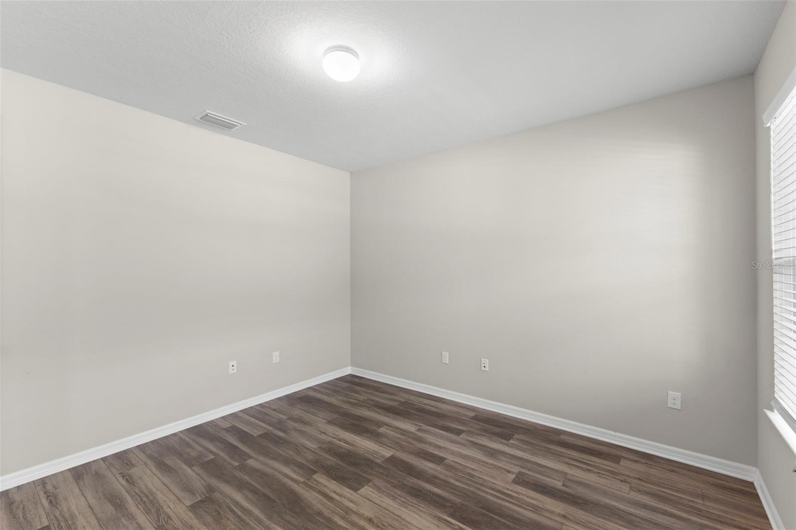 18935 Birchwood Groves Dr Property Photo 10