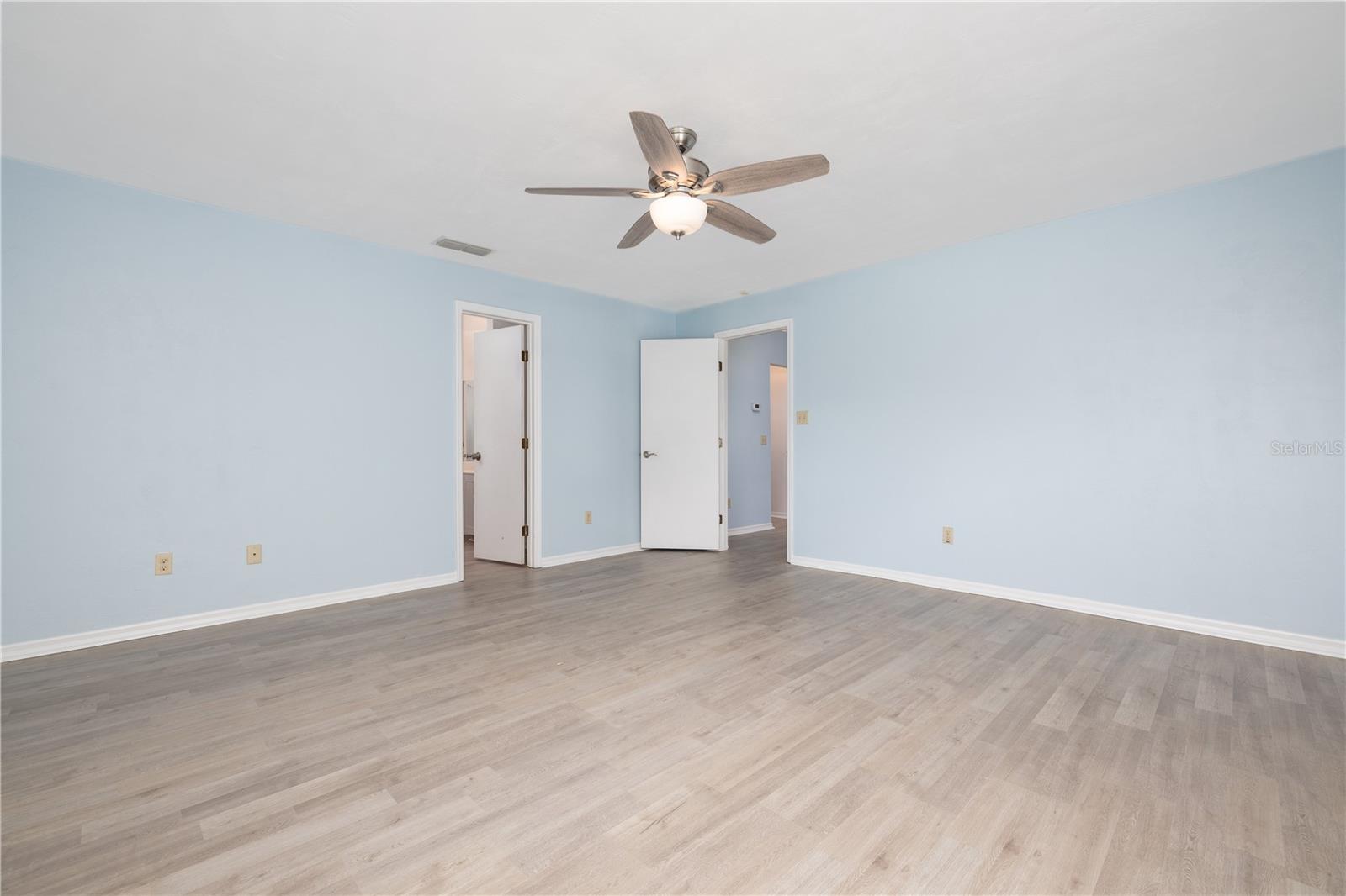 4585 Miles Dr Property Photo 15