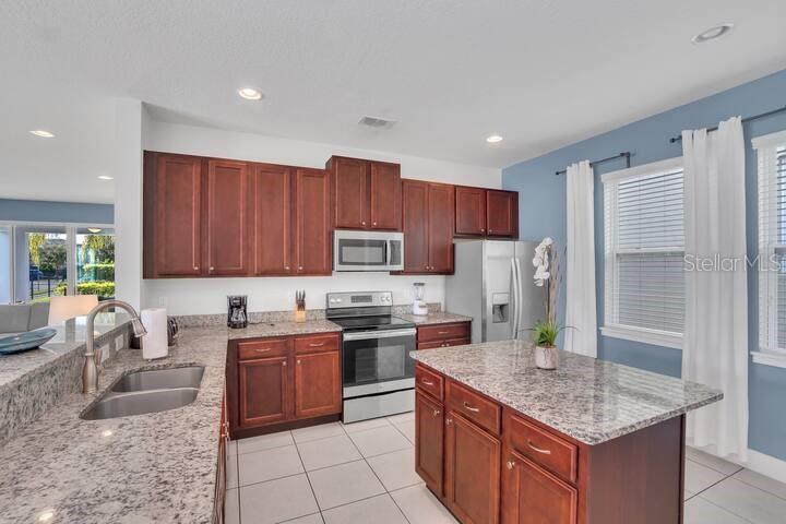 200 Pendant Ct Property Photo 5