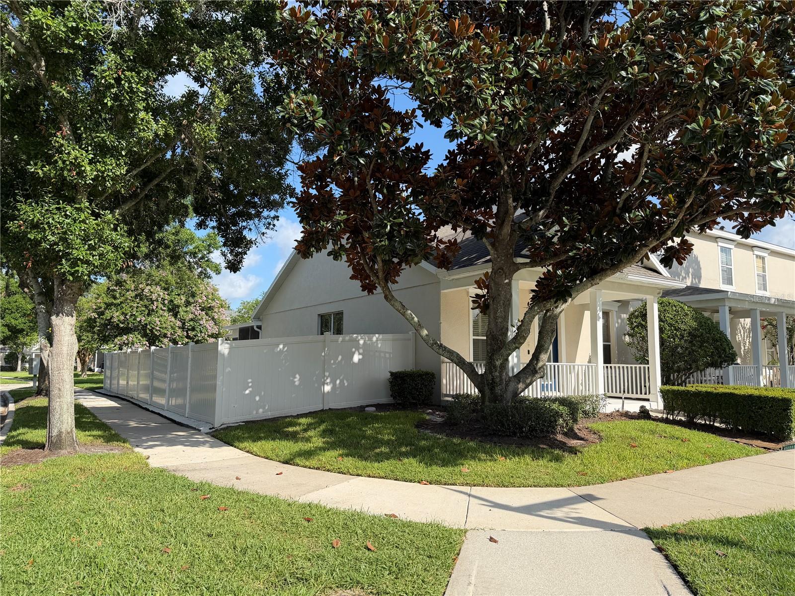 13006 Sunkiss Loop Property Photo 4