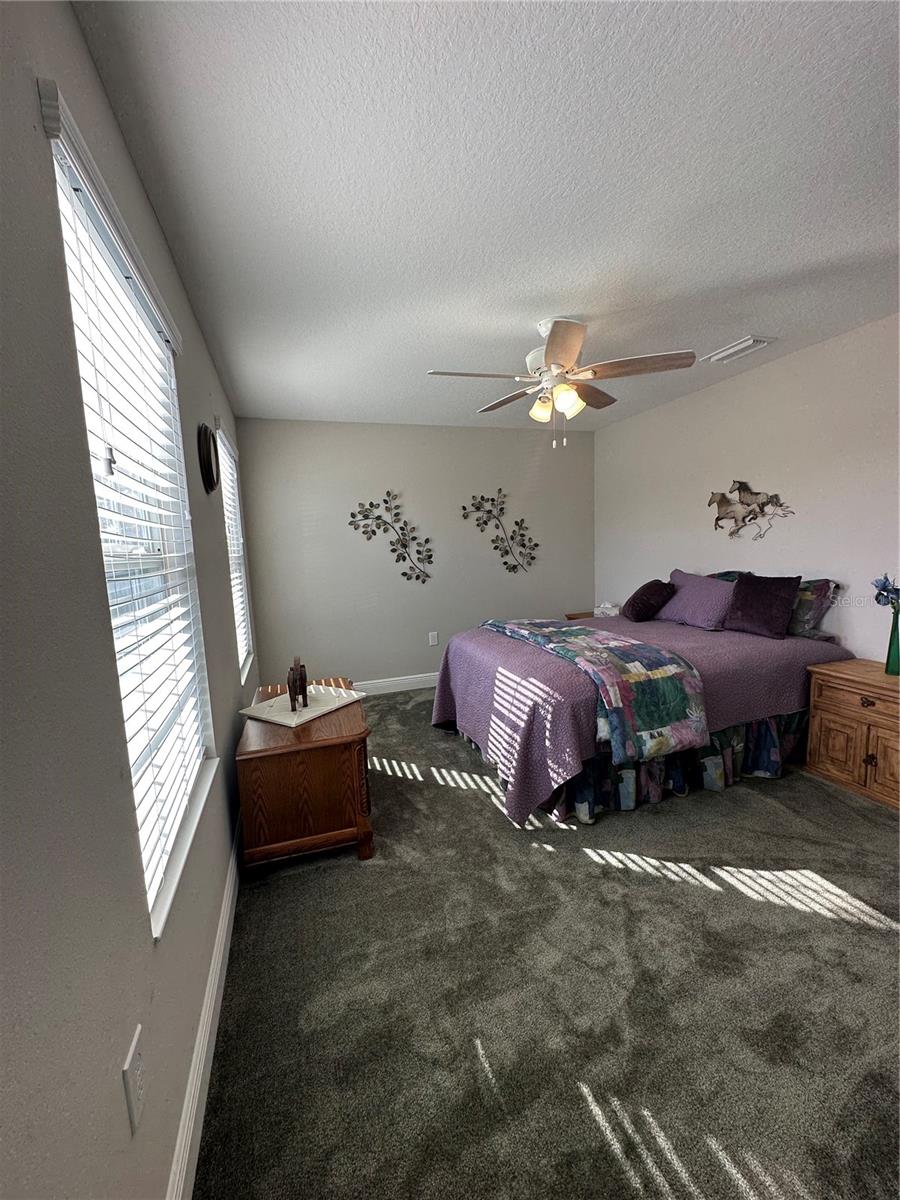 3313 W Walnut St Property Photo 10