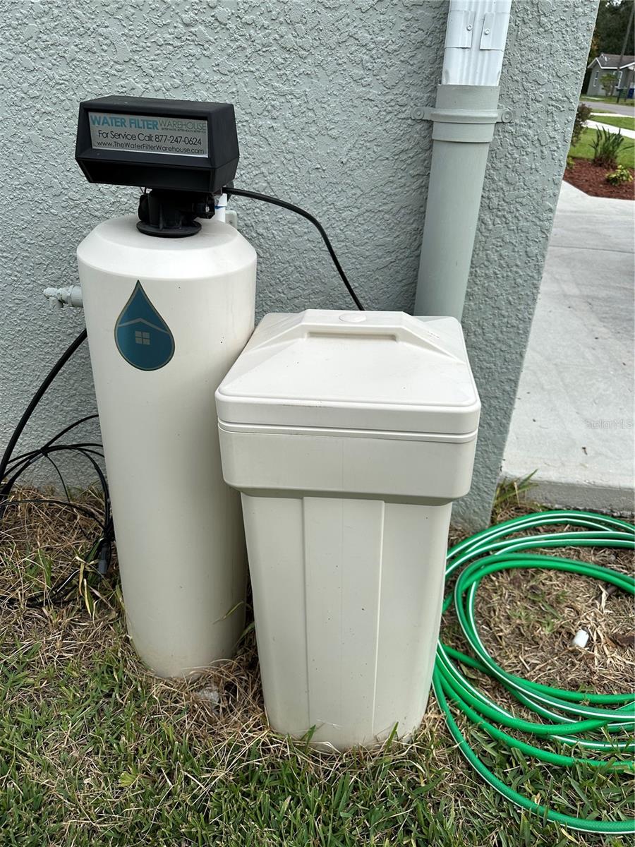 3313 W Walnut St Property Photo 12