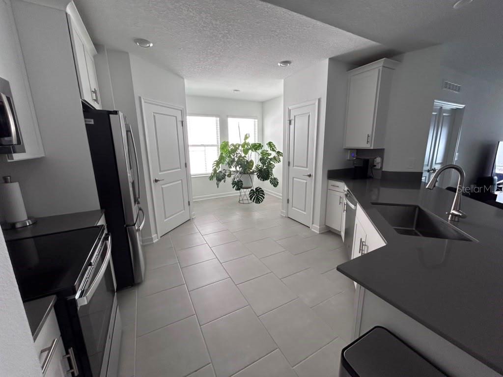 3063 Park Vale Rd Property Photo 5