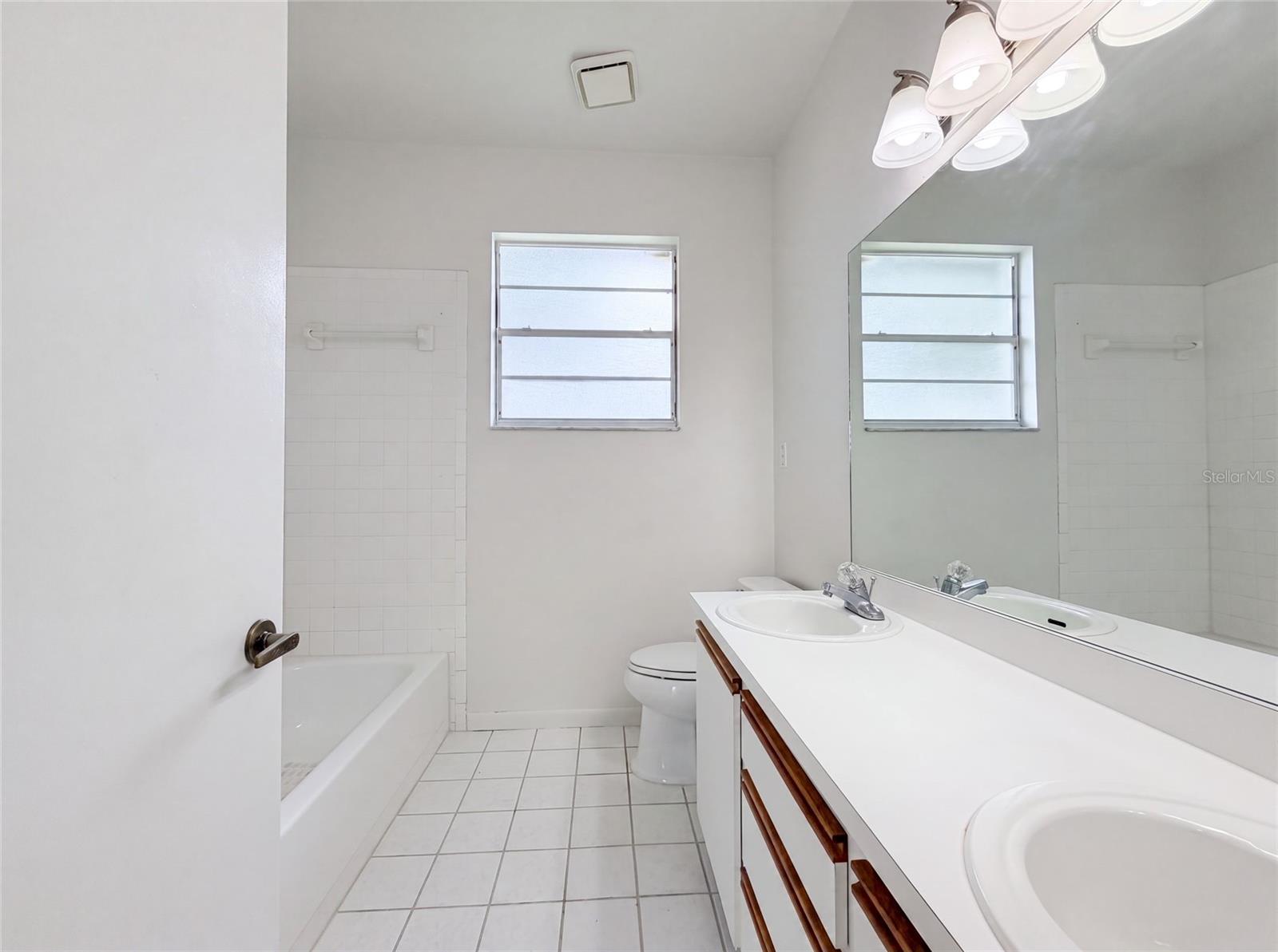 12919 Prestwick Dr Property Photo 17