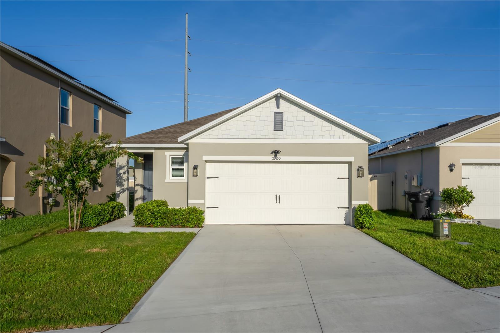 2900 Waterlily Way Property Photo 2