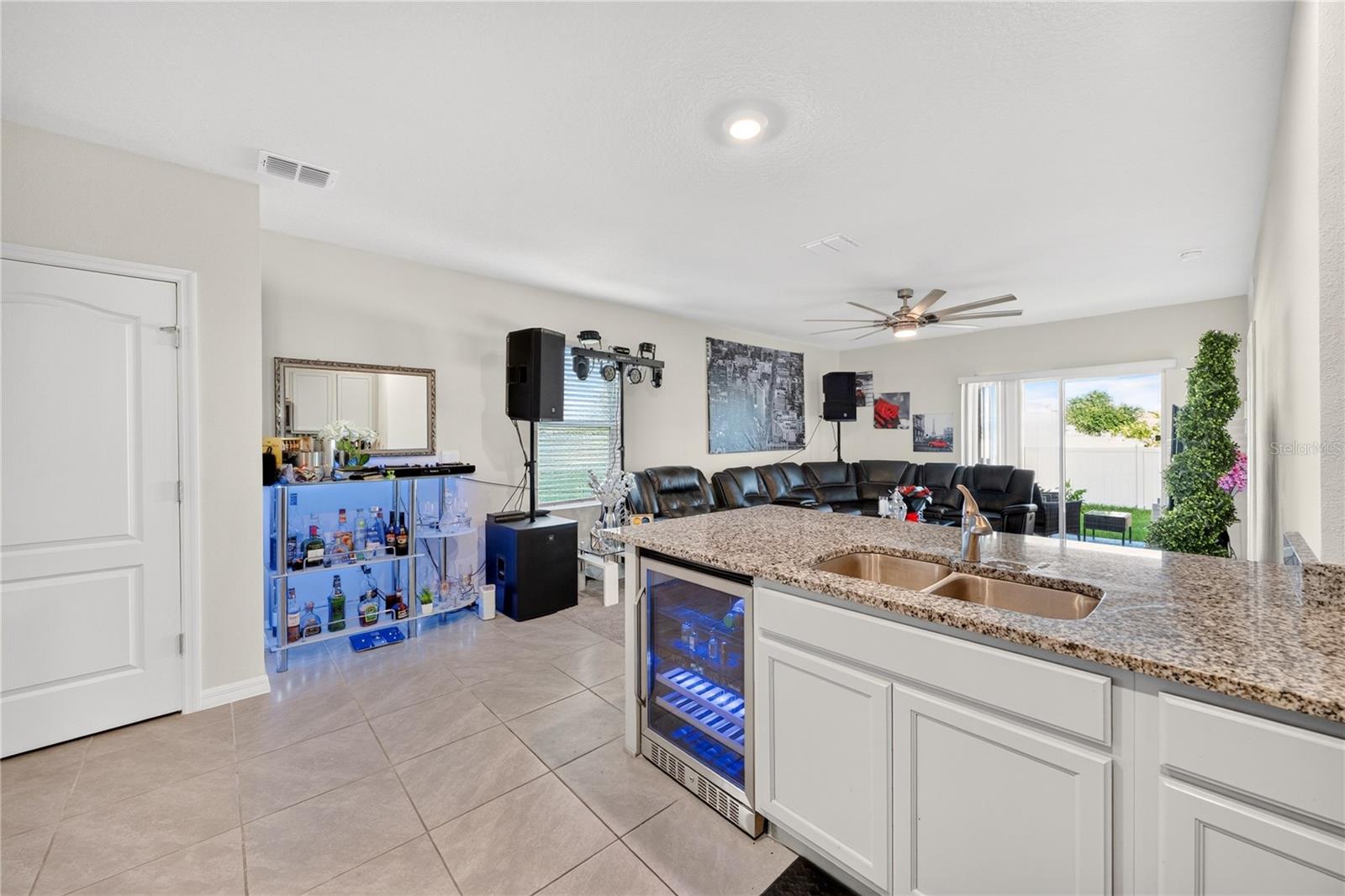 2900 Waterlily Way Property Photo 12