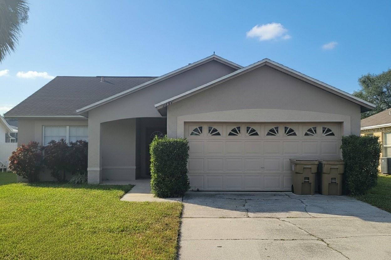 7802 LAUREL OAK LN