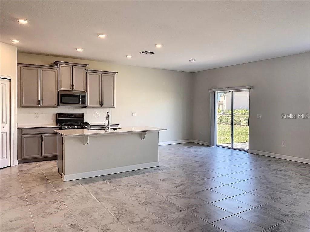 1307 Oak Crest St Property Photo 15