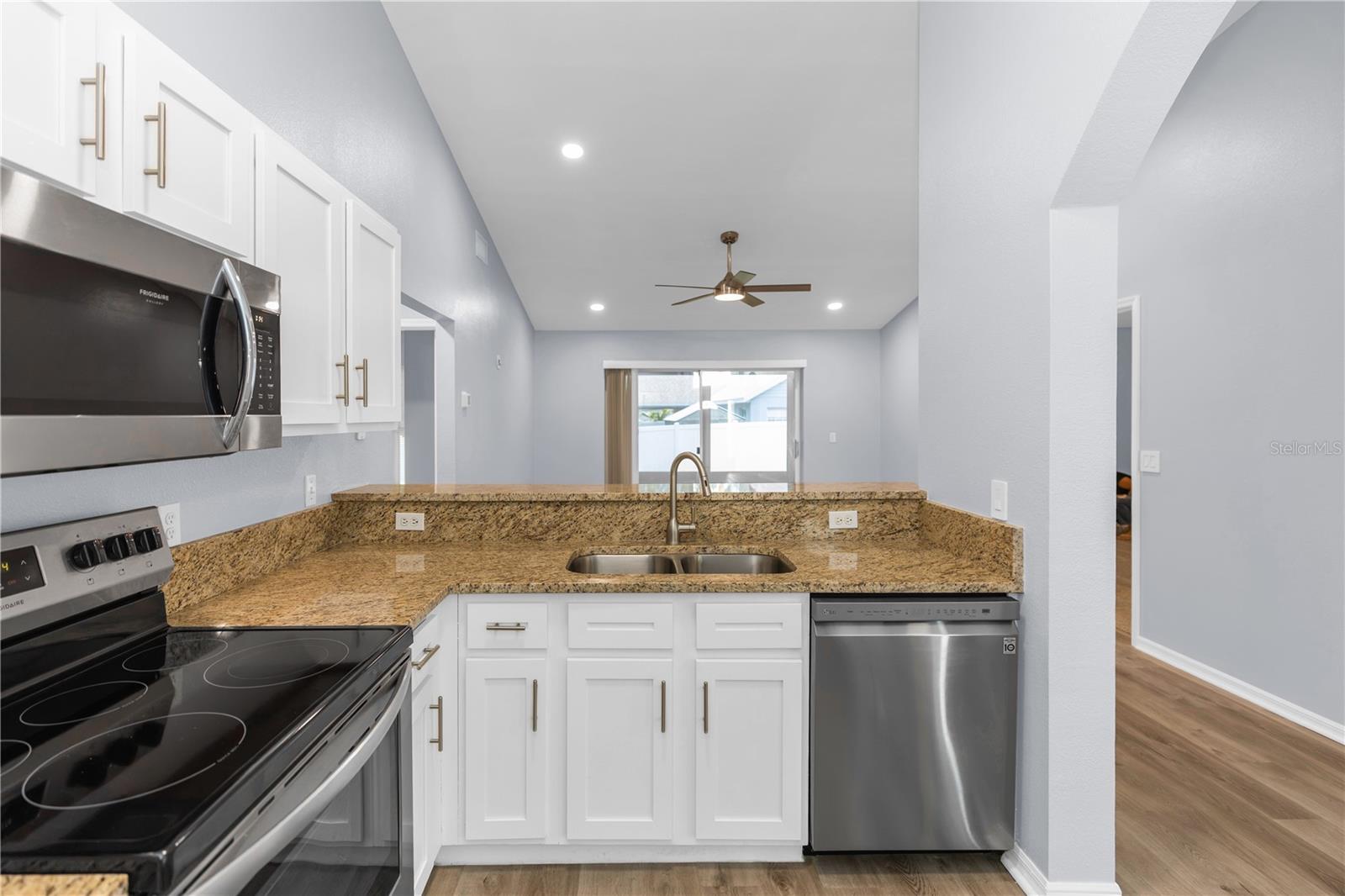 17020 Woodcrest Way Property Photo 5