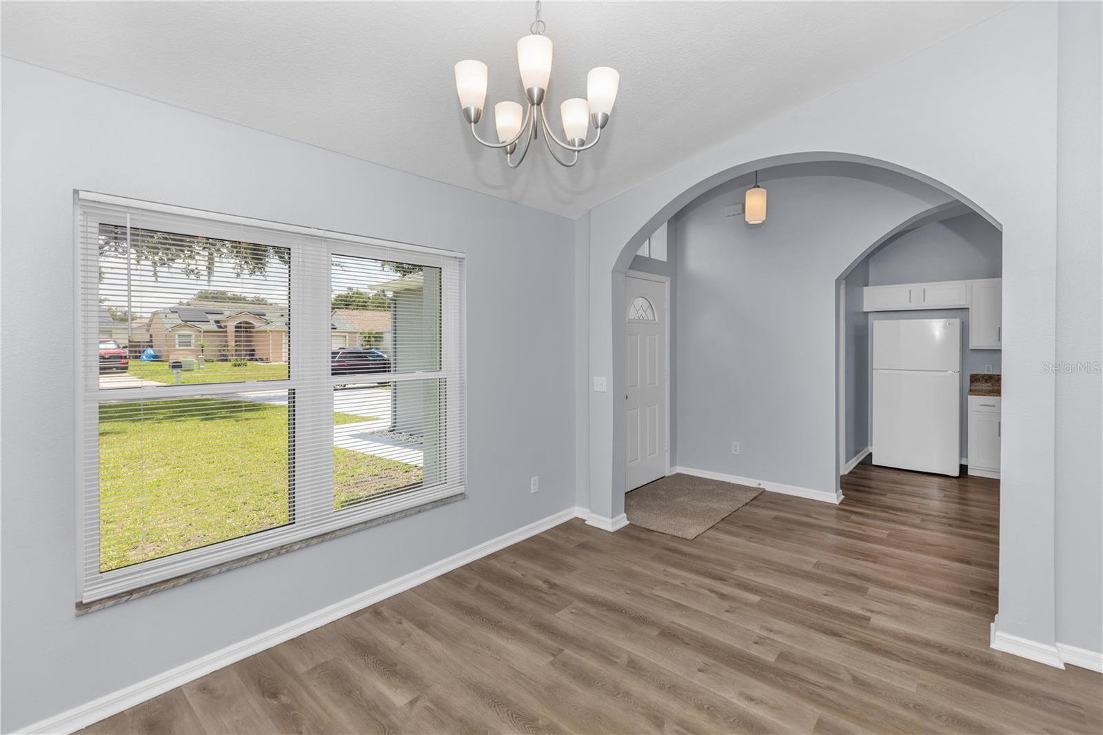 17020 Woodcrest Way Property Photo 7