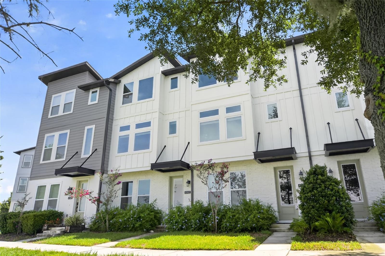 12412 KOSHIBA ALY Property Photo 1