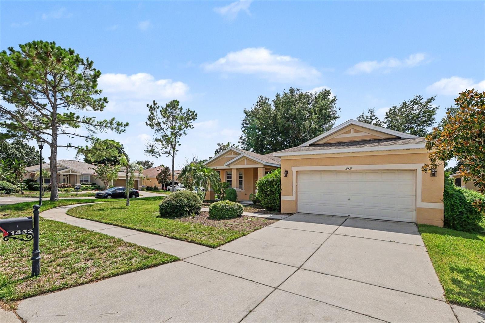 11432 Laurel Brook Ct Property Photo 2