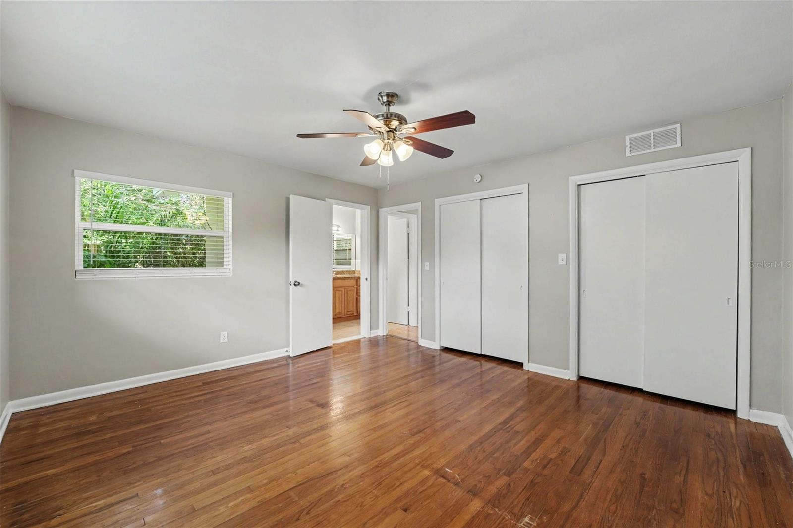 2935 Woodland Hills Ave Property Photo 9