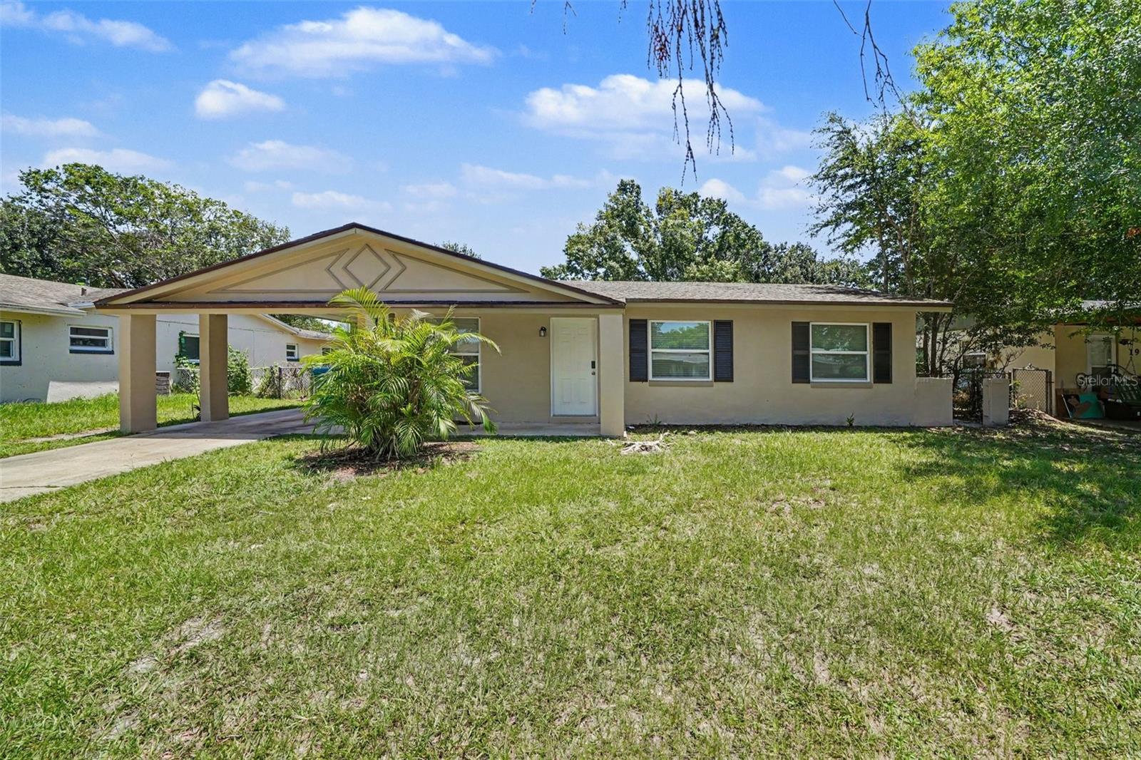 1895 S Ivey Ln Property Photo 1