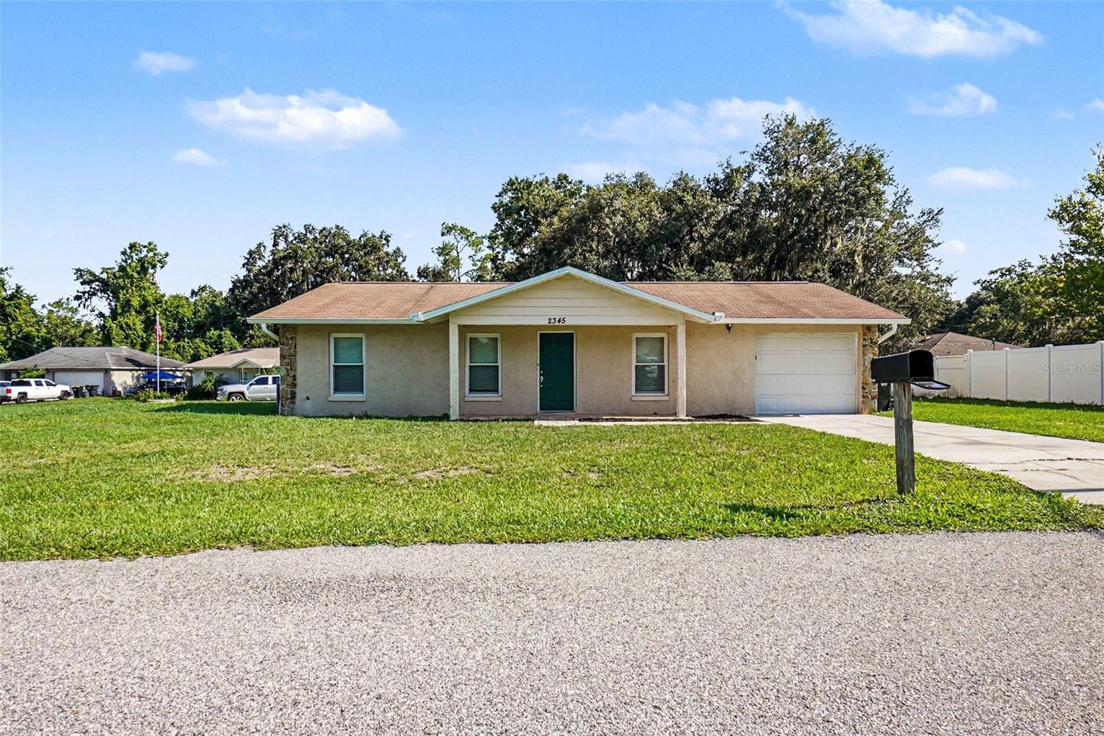 2345 NORTHVIEW DR