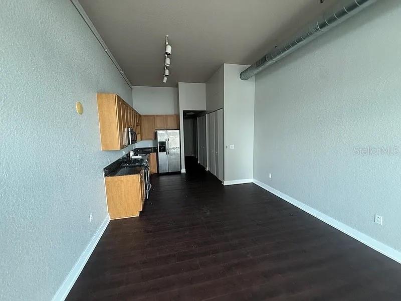 150 E Robinson St #627 Property Photo 4