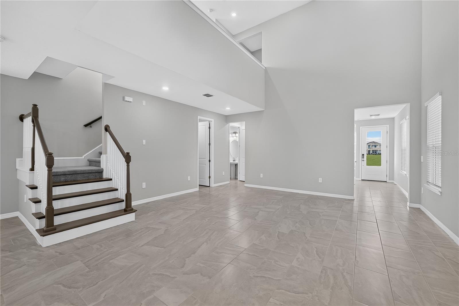 5162 Dominion Aly Property Photo 3