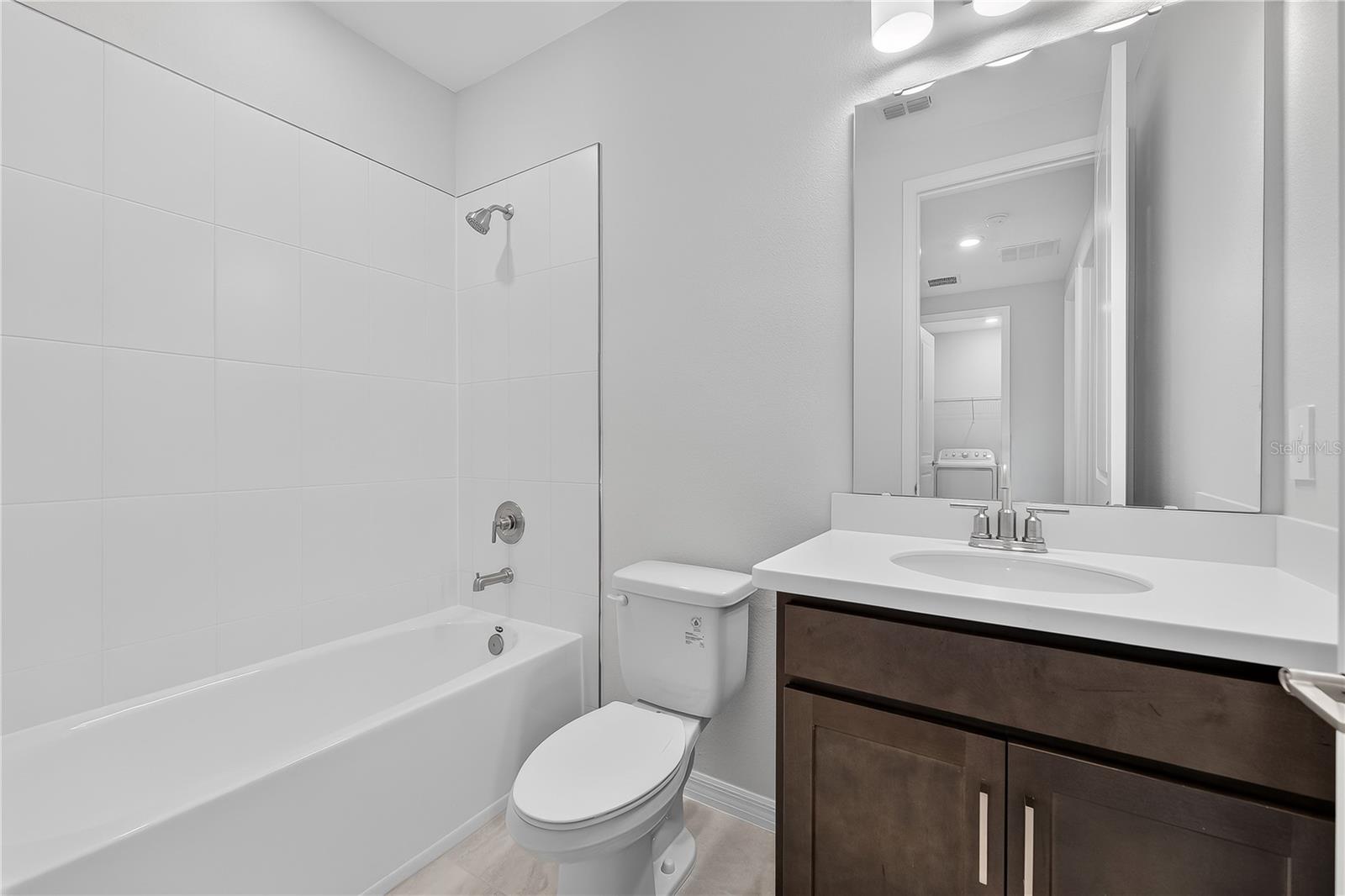 5162 Dominion Aly Property Photo 28