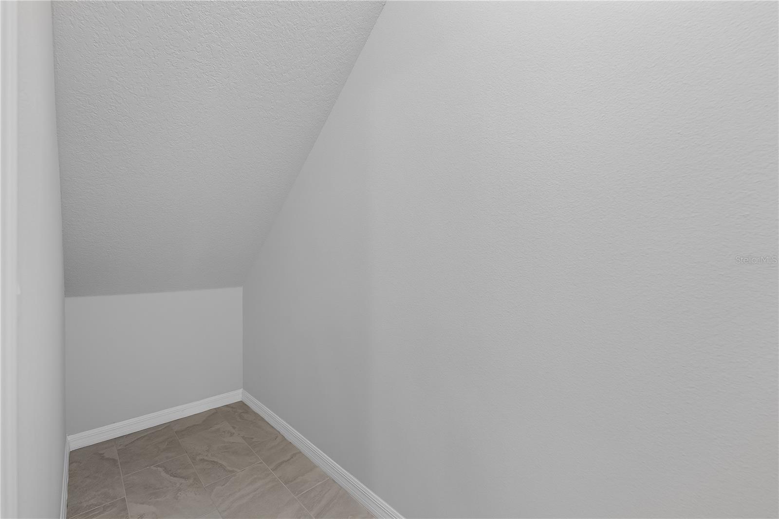 5162 Dominion Aly Property Photo 34