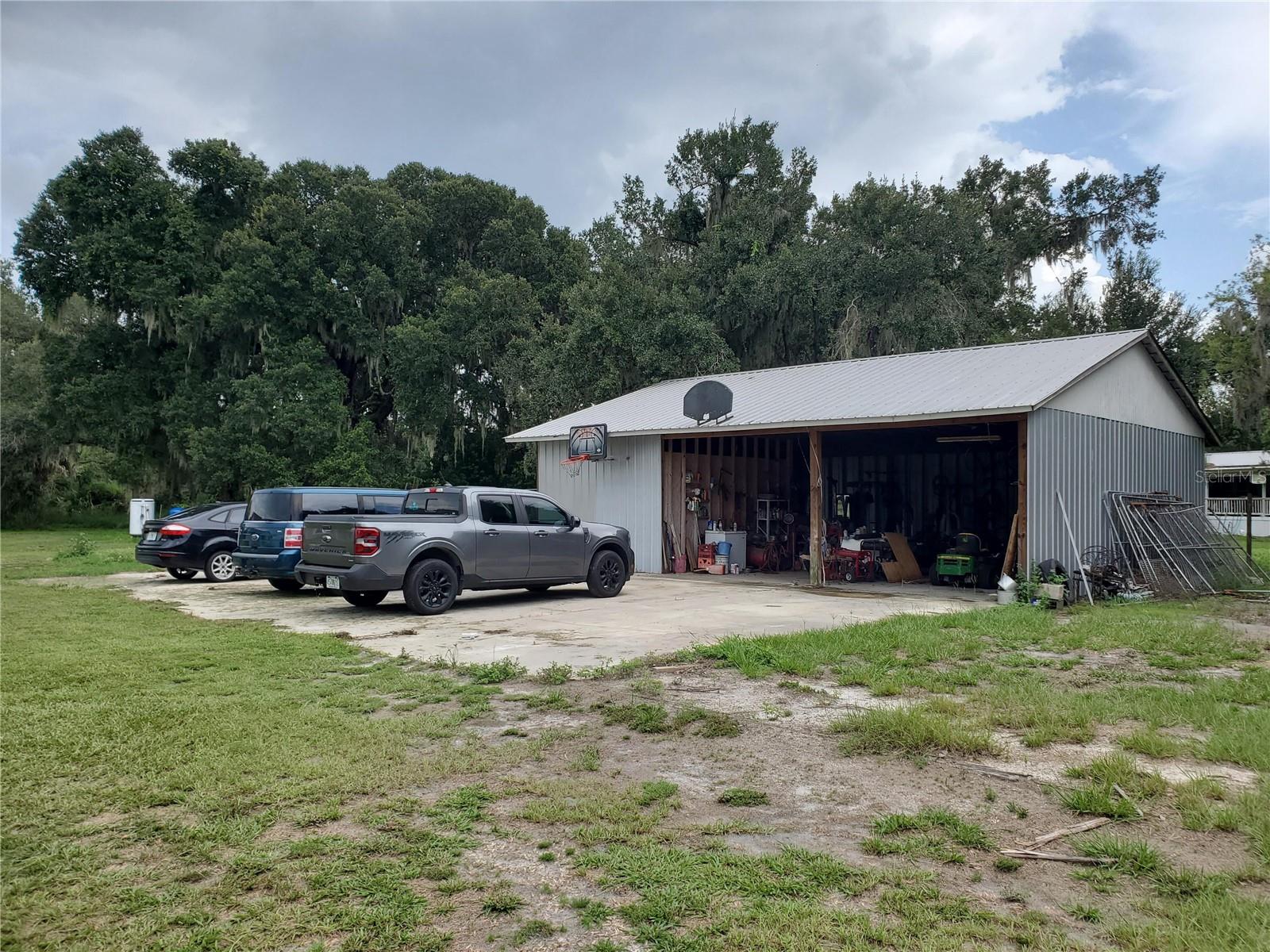 1662 Harvill Rd Property Photo 3