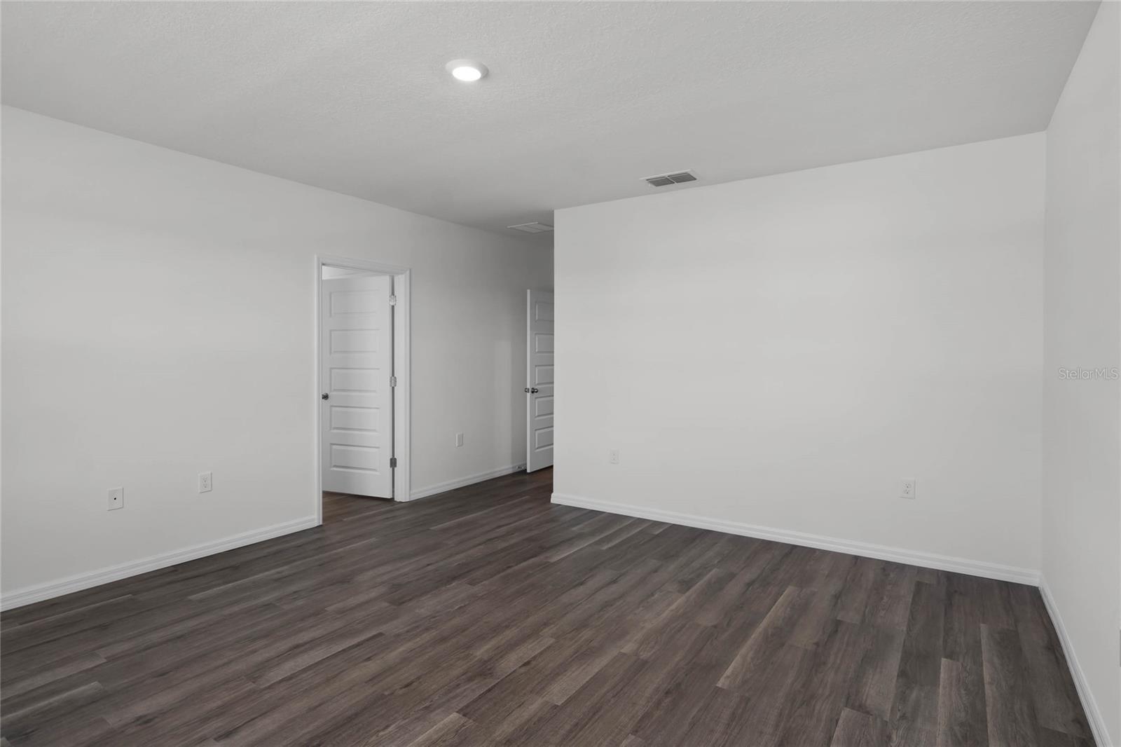 1734 Hummingbird Rd Property Photo 13