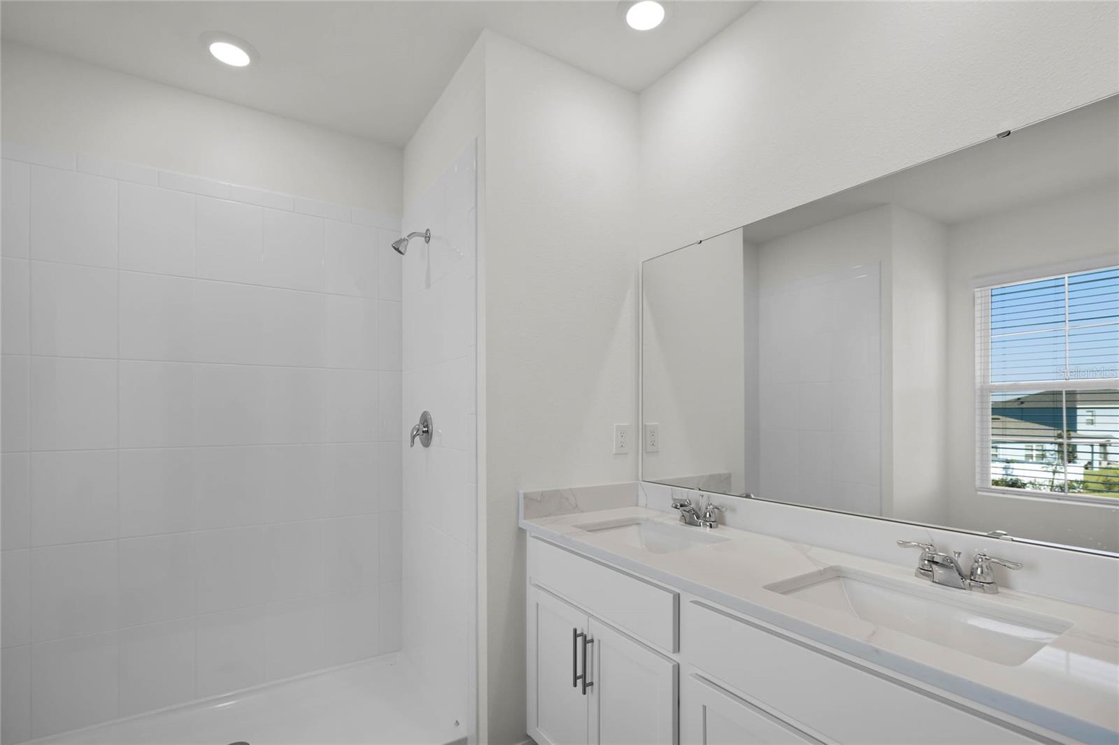 1734 Hummingbird Rd Property Photo 17