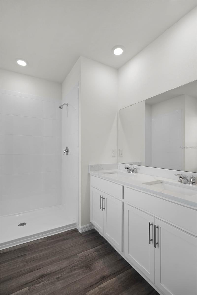 1734 Hummingbird Rd Property Photo 18