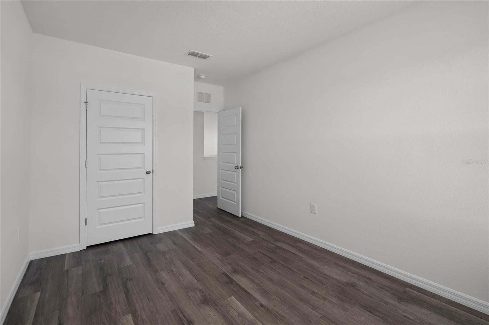 1734 Hummingbird Rd Property Photo 33