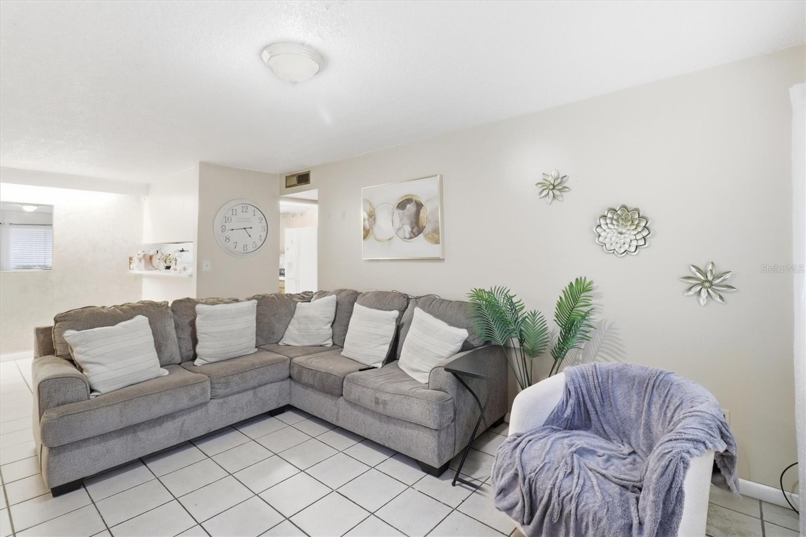 931 W Oak Ridge Rd #b Property Photo 13