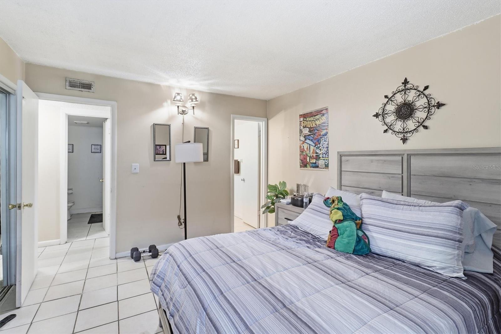 931 W Oak Ridge Rd #b Property Photo 14