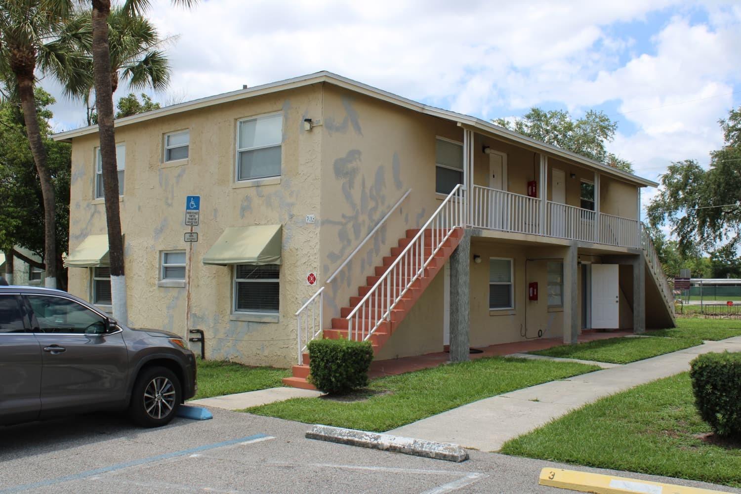 703 MICHIGAN CT #2 Property Photo 1