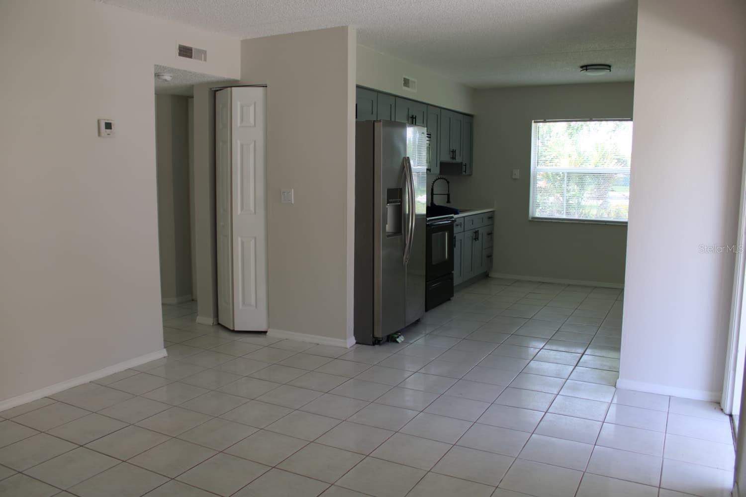703 Michigan Ct #2 Property Photo 4