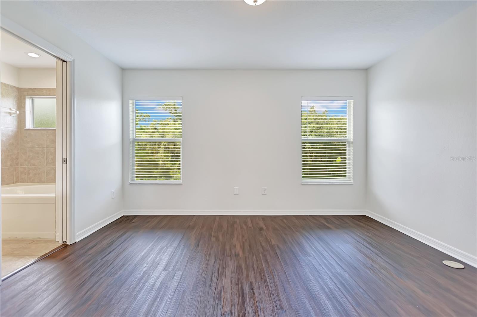11531 84th Street Cir E #103 Property Photo 6