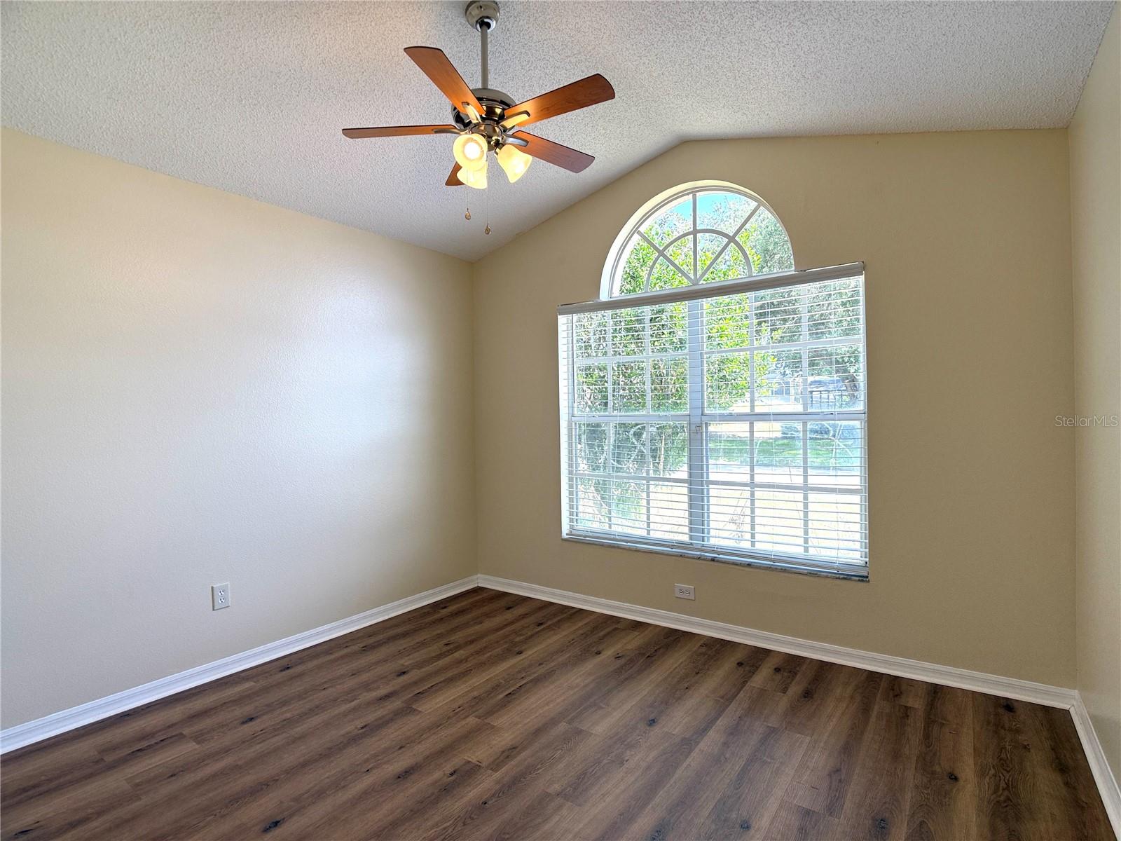 526 Pine Cone Dr Property Photo 19